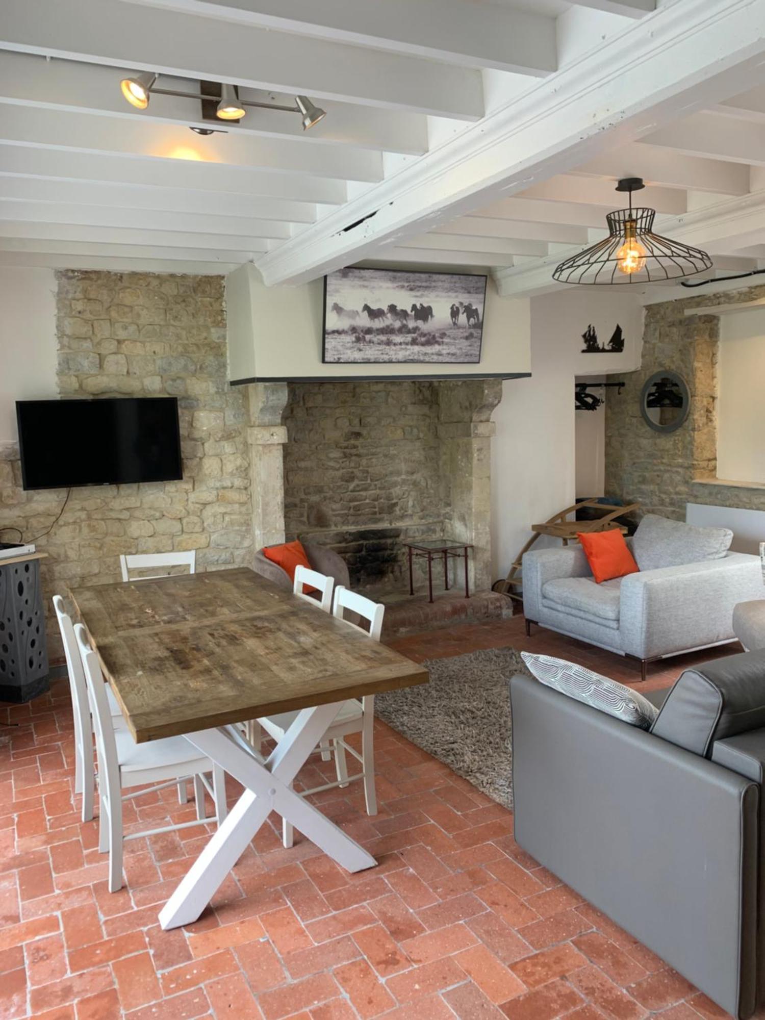 Comfortable House For 6 Guests In Saint-Come-Du-Mont Villa Eksteriør billede