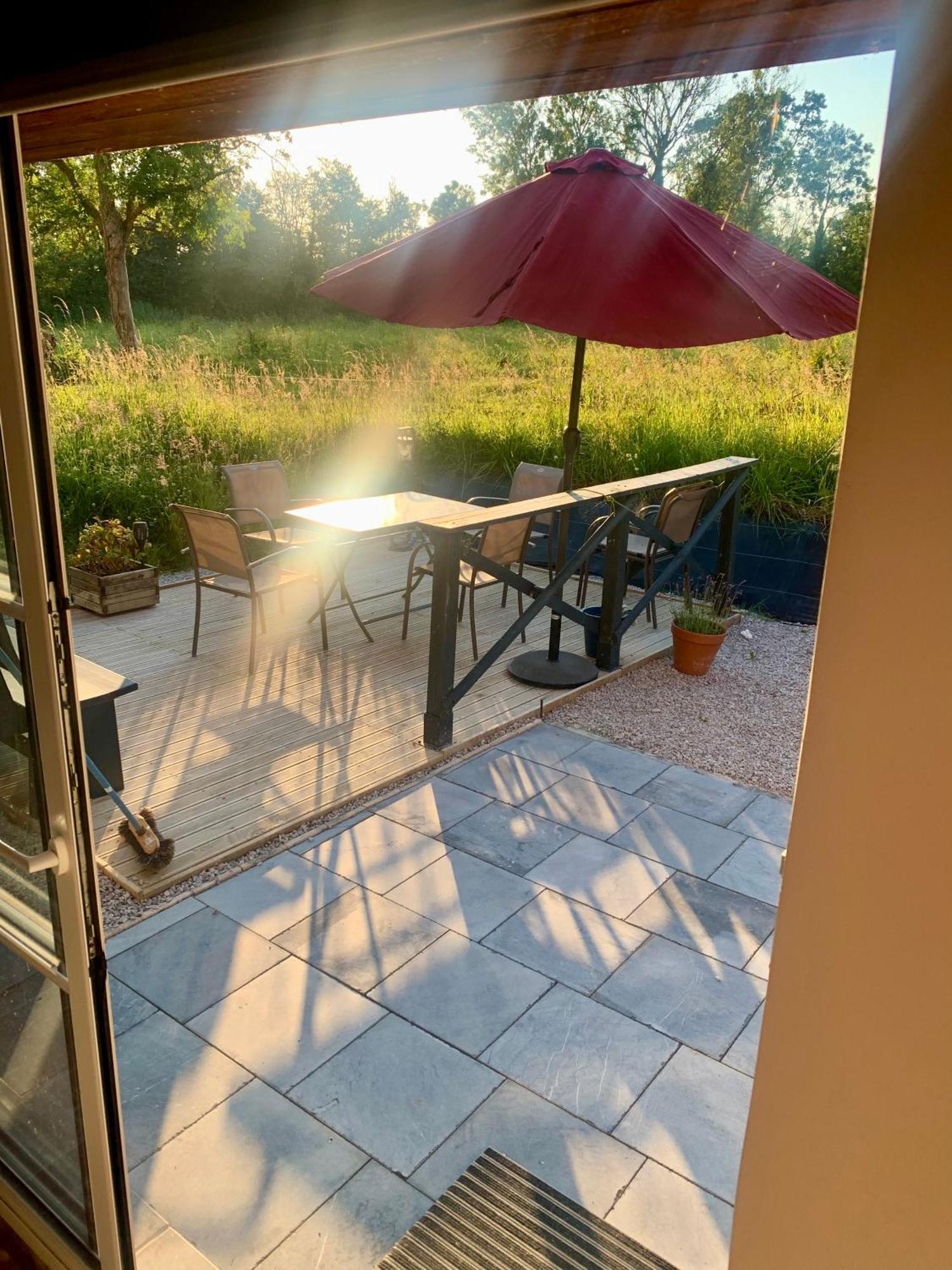 Comfortable House For 6 Guests In Saint-Come-Du-Mont Villa Eksteriør billede